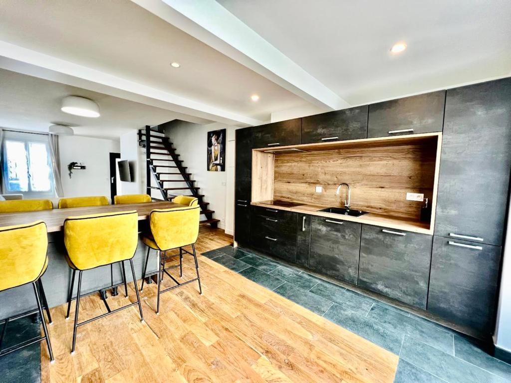House Near Paris/Stade De France サン＝ドニ エクステリア 写真